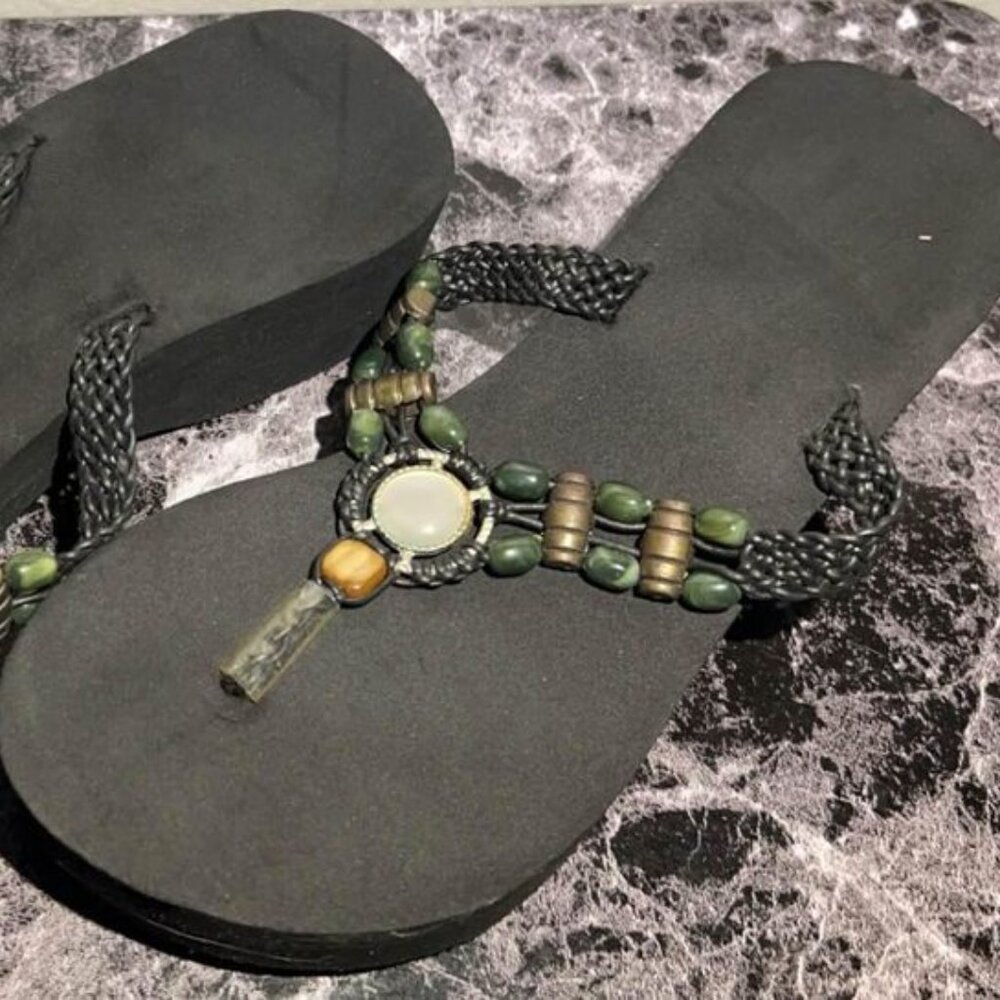 Womens Beaded Strap Flip Flop Heels